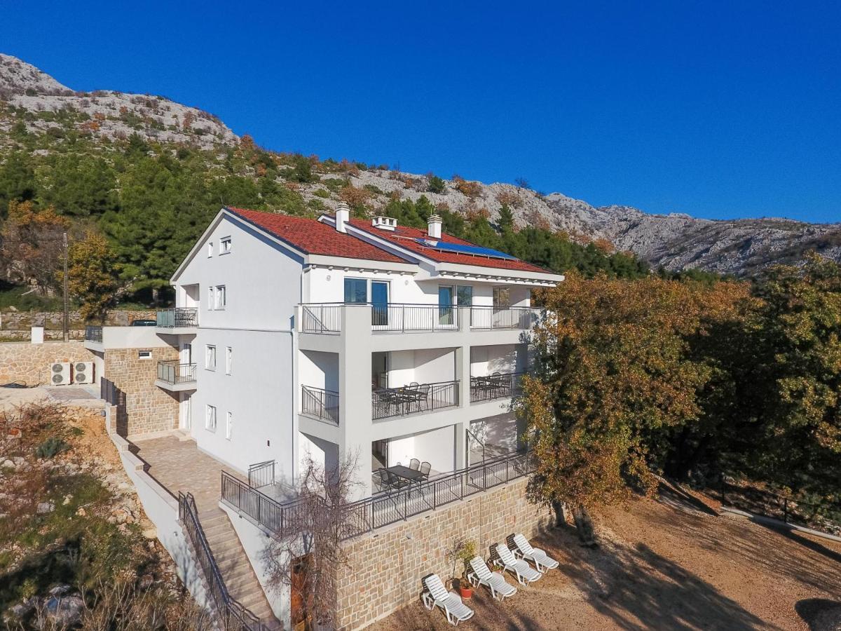 Apartmani Villa Paulo 스타리그라드 파클레니차 외부 사진