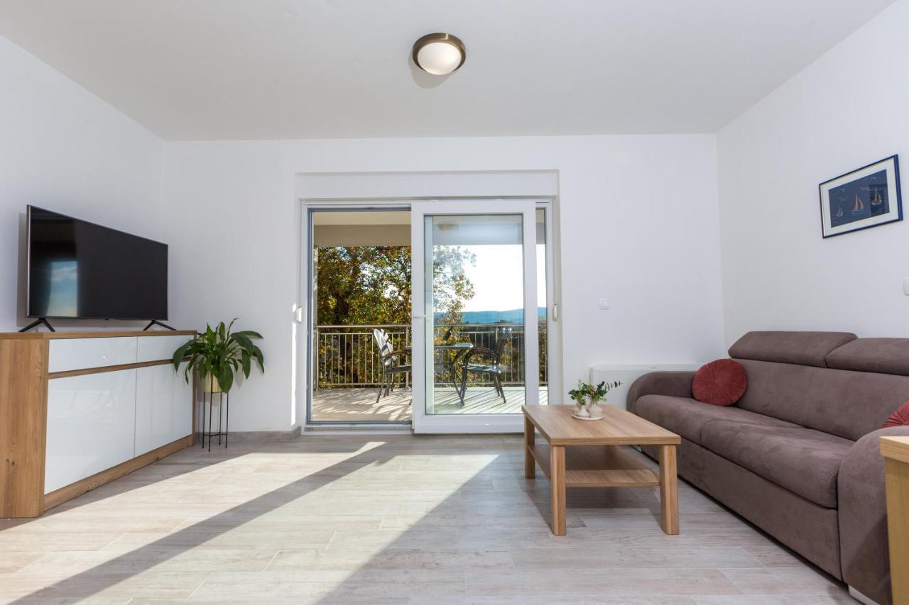 Apartmani Villa Paulo 스타리그라드 파클레니차 외부 사진