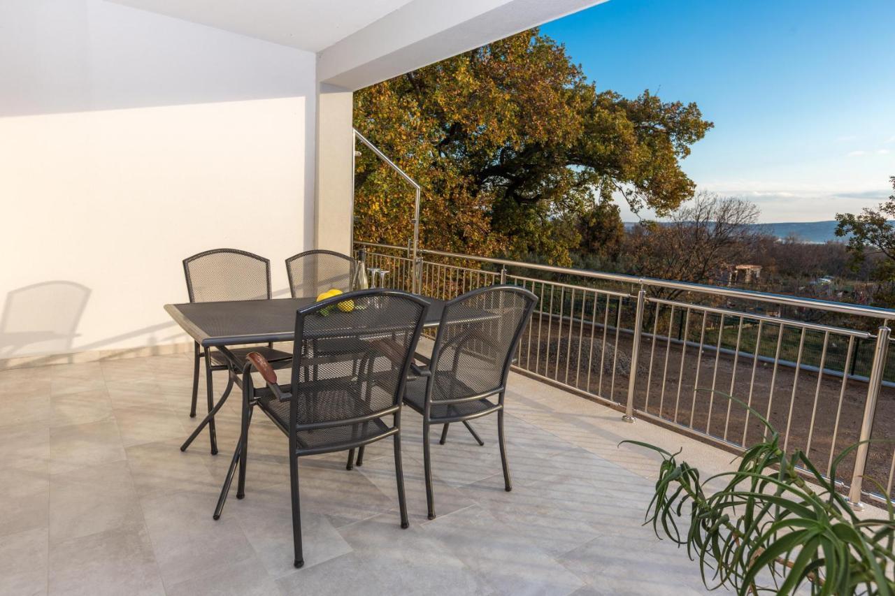 Apartmani Villa Paulo 스타리그라드 파클레니차 외부 사진